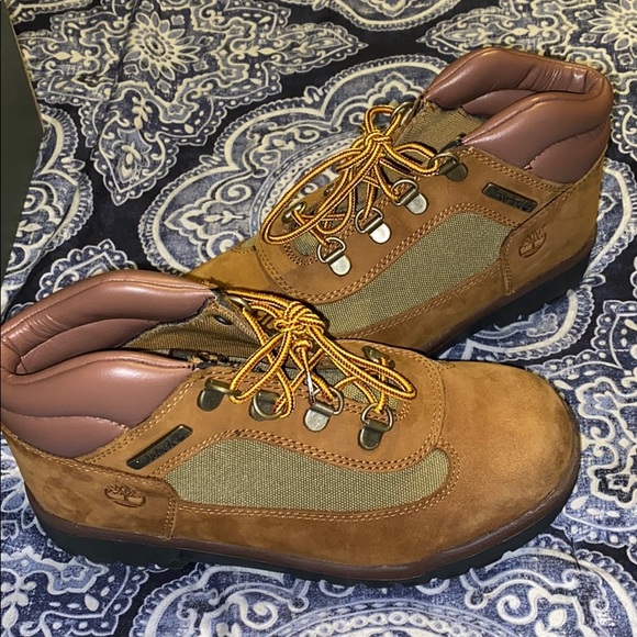 Boots - Picture 5 of 6